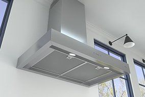 Zephyr ZROM90CS Wall Mount Chimney Range Hood, Stainless Steel N4