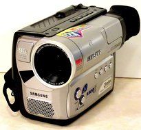 Samsung SCW71 Hi8 Camcorder with 22x Optical Zoom and Black/White Viewfinder (Discontinued by Manufacturer) N2