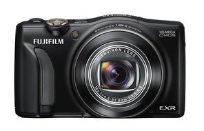 Fujifilm FinePix F820EXR 16MP Digital Camera with 3-Inch LCD (Black)