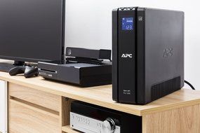 APC UPS Battery Back Up (BR1000G) - Back-UPS Pro 1000VA 8-outlet Uninterruptible Power Supply with Surge Protection N12