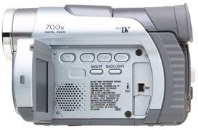 JVC GRD30 MiniDV Camcorder with 2.5" LCD and 16x Optical Zoom (Discontinued by Manufacturer)