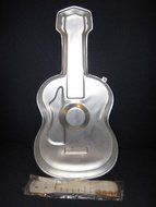 1971 Vintage Wilton Guitar Cake Pan - 502-925 (RETIRED)