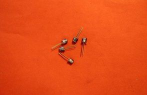 Transistors silicon KT3102B analogue 2N2483, 2N5210, 2SC945G, BC182B GOLD USSR 4 pcs N2