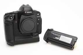 Canon EOS-1D 4.15MP Digital SLR Camera (Body Only) N3