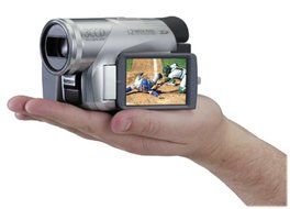 Panasonic PV-GS120 3CCD MiniDV Camcorder w/10x Optical Zoom (Discontinued by Manufacturer)