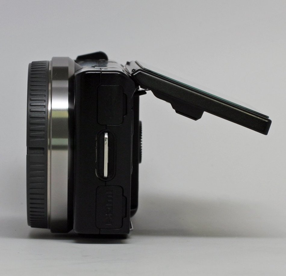 Sony NEX 5k 14.2 Mp Digital Camera Black Body Only N2