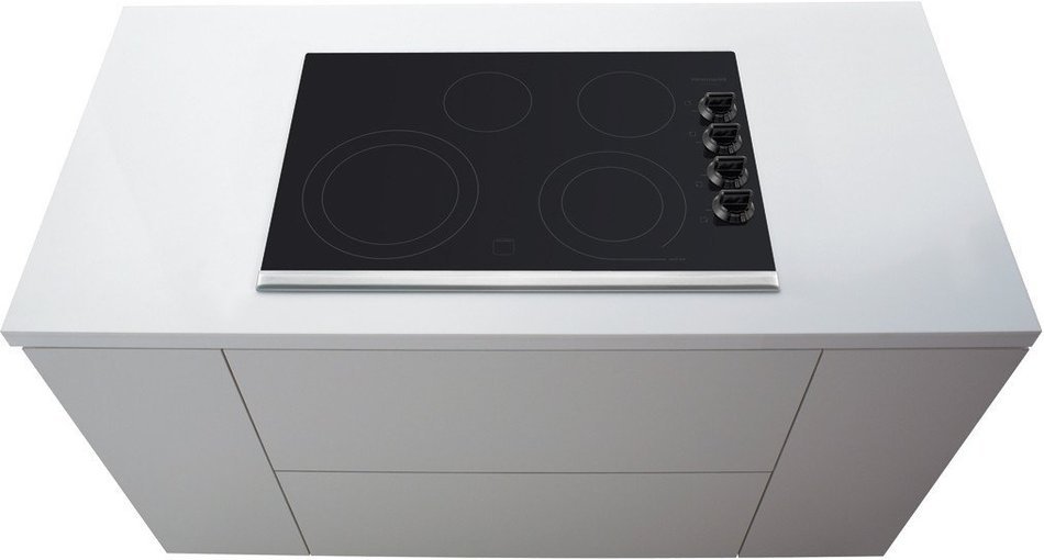 Frigidaire FGEC3065KBGallery 30" Black Electric Smoothtop Cooktop