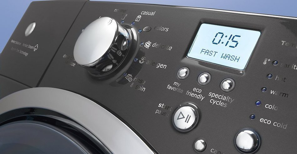 Electrolux Laundry Bundle | Electrolux EIFLS60LT Washer & Electrolux EIMGD60LT Gas Dryer - Titanium N7