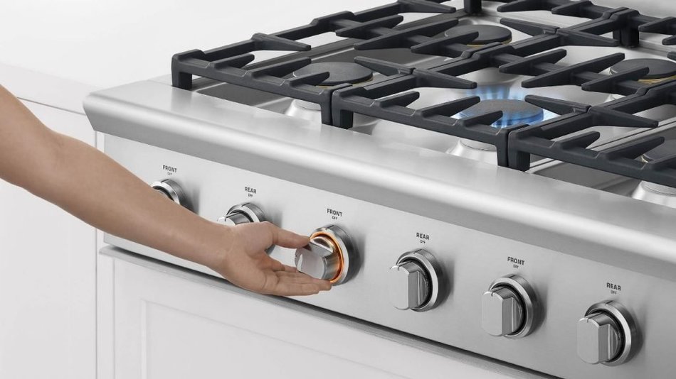 Cooktops 36" Gas Sealed Burner Style Cooktop with 6 Burners in Stainless Steel