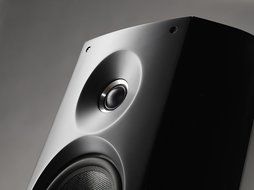 Sonus faber Venere 2.5 Floorstanding Speaker (Pair, White) N24