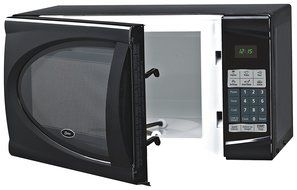 Oster OGDJ901 0.9-Cubic Feet Countertop Microwave Oven, 900-Watt, Black