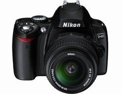 Nikon D40 6.1MP Digital SLR Camera Kit with 18-55mm f/3.5-5.6G ED II Auto Focus-S DX Zoom-Nikkor Lens N2