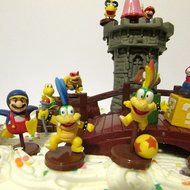 Super Mario Brothers 25 Piece Deluxe Game Scene Birthday Cake Topper Set Featuring Mario, Princess Peach, Luigi... N3