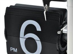 Econoled(TM) Retro Flip Down Clock - Internal Gear Operated