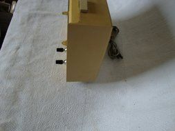 ANTIQUE SEARS SILVERTONE CLOCK RADIO