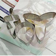 Y&amp;XL&amp;H Silicone Butterfly Orchid Petal Stainless Steel Cutter Flower Cutter Cake Decorating Moulds (Random Color) N3