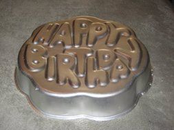 Wilton Vintage Cake Pan 502-2405 Happy Birthday