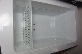 Sharper Image Hot + Cold Snack Box (SI712) N2