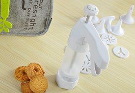 king&#039;s store Cookies mold gun Framed games 12 flowers mouth baking mold + 6 framed novice essential tools N7
