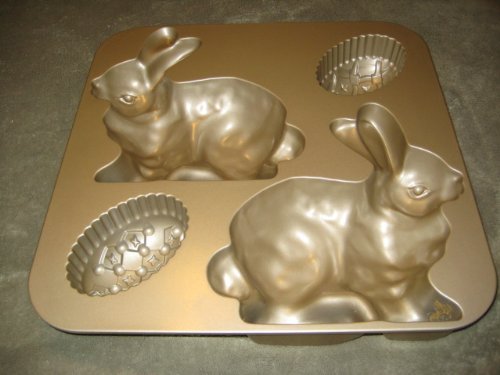 Nordic Ware Heavy 3D Bunny Rabbit & Egg 9 1/2 Cups Cake Baking Pan USA N2