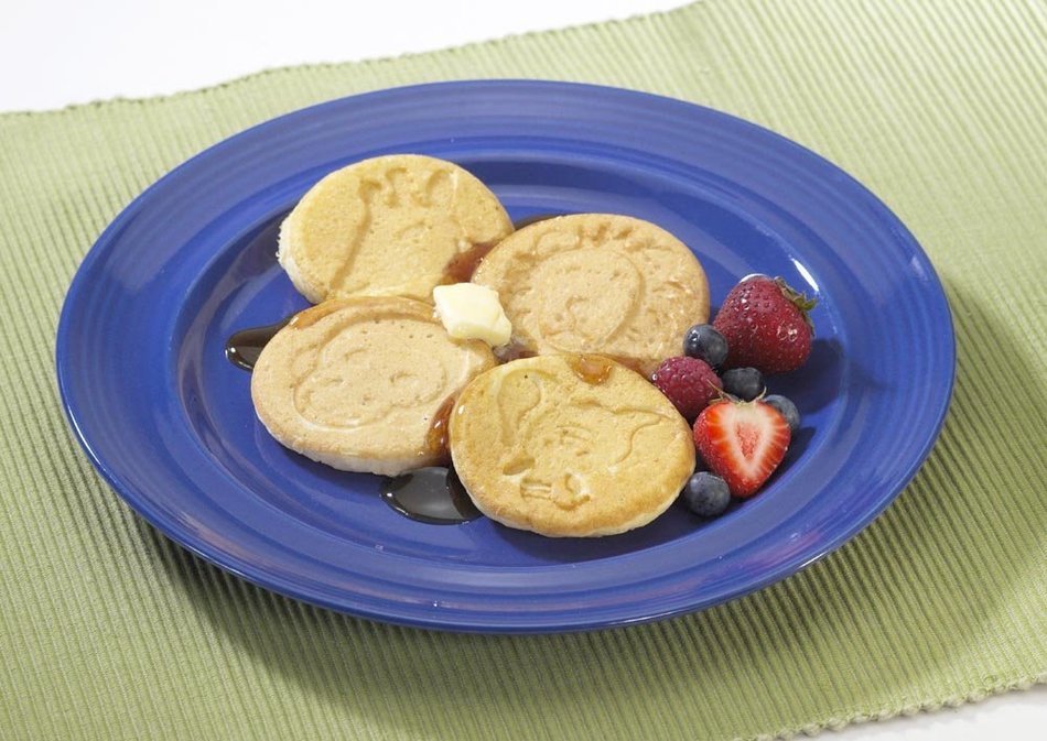 Nordic Ware Zoo Friends Pancake Pan