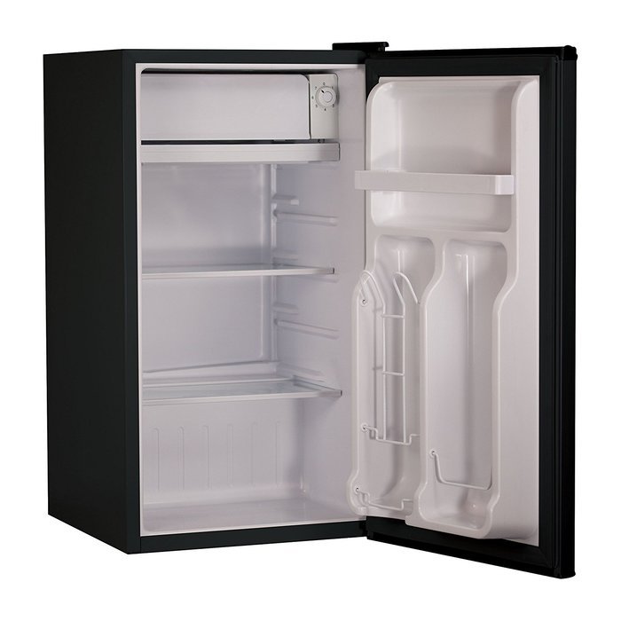 BLACK+DECKER BCRK32V 3.2 Cu. Ft. Energy Star Refrigerator with Freezer, VCM N2