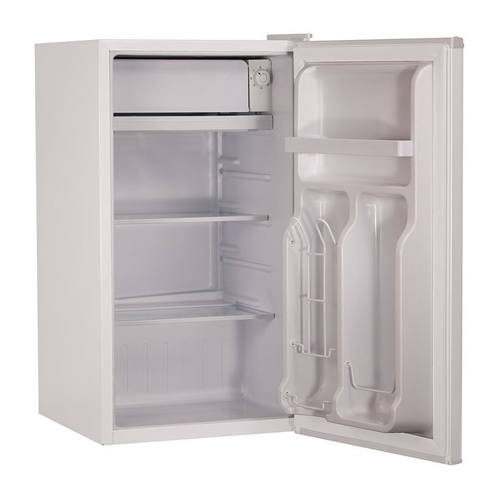 BLACK+DECKER BCRK32V 3.2 Cu. Ft. Energy Star Refrigerator with Freezer, VCM N6