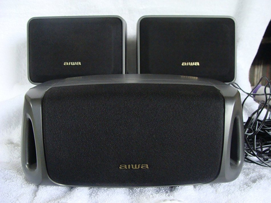 Aiwa Black Net SX-R210 Surround Speaker System 2 Bookshelf Surround Speakers N8