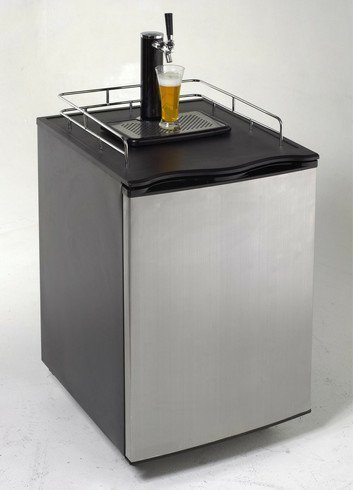 Avanti 1/4 Quarter or 1/2 Half Keg Kegerator Beer Cooler. This Unit Is Built Tough and Will Last for Many Parties...