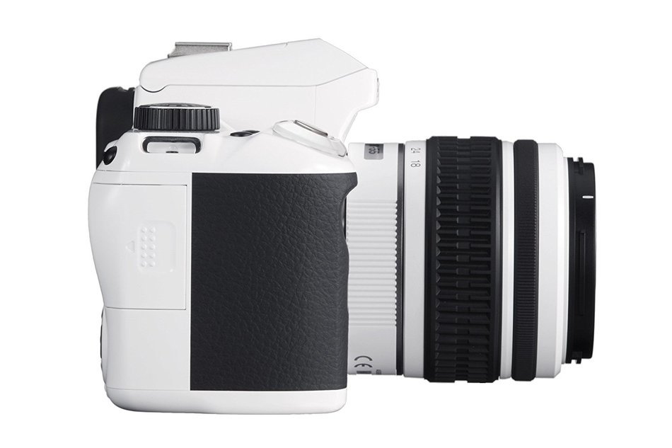 Pentax K-r 12.4 MP Digital SLR Camera with 3.0-Inch LCD and 18-55mm f/3.5-5.6 Lens (White)