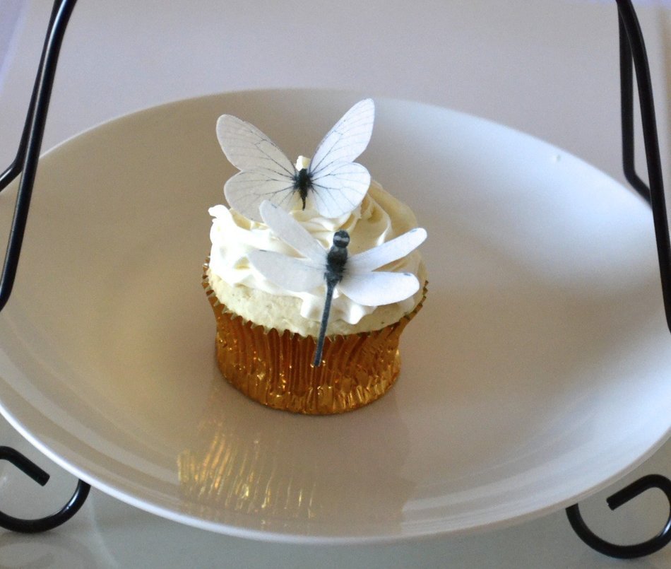 Edible Butterflies & Dragonflies &copy; Set of 24 Black and White - Cake and Cupcake Toppers, Decoration N3