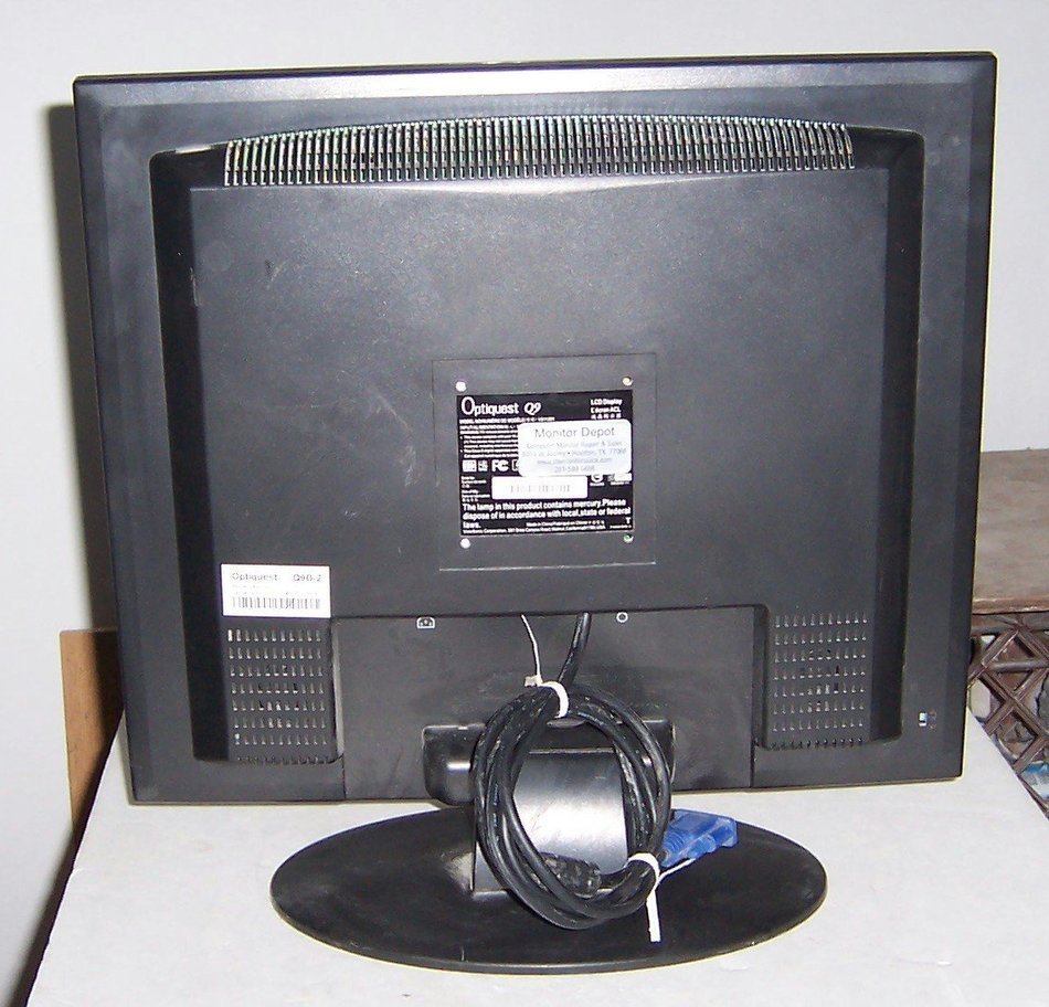 ViewSonic Optiquest Series Q9B-2 Black 19" LCD Monitor Built-in Speakers N2