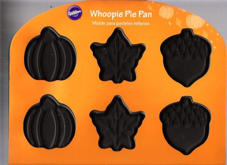 Fall Whoopie Pie Pan 12 Cavities By Wilton (Pumpkins, Leaves, Acorns) N3