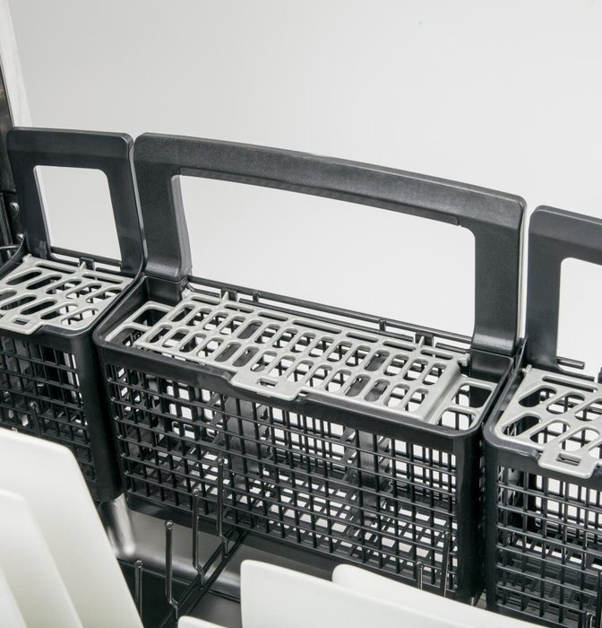 GE 24" White Built-In Dishwasher N13