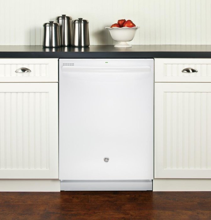 GE 24" White Built-In Dishwasher N14