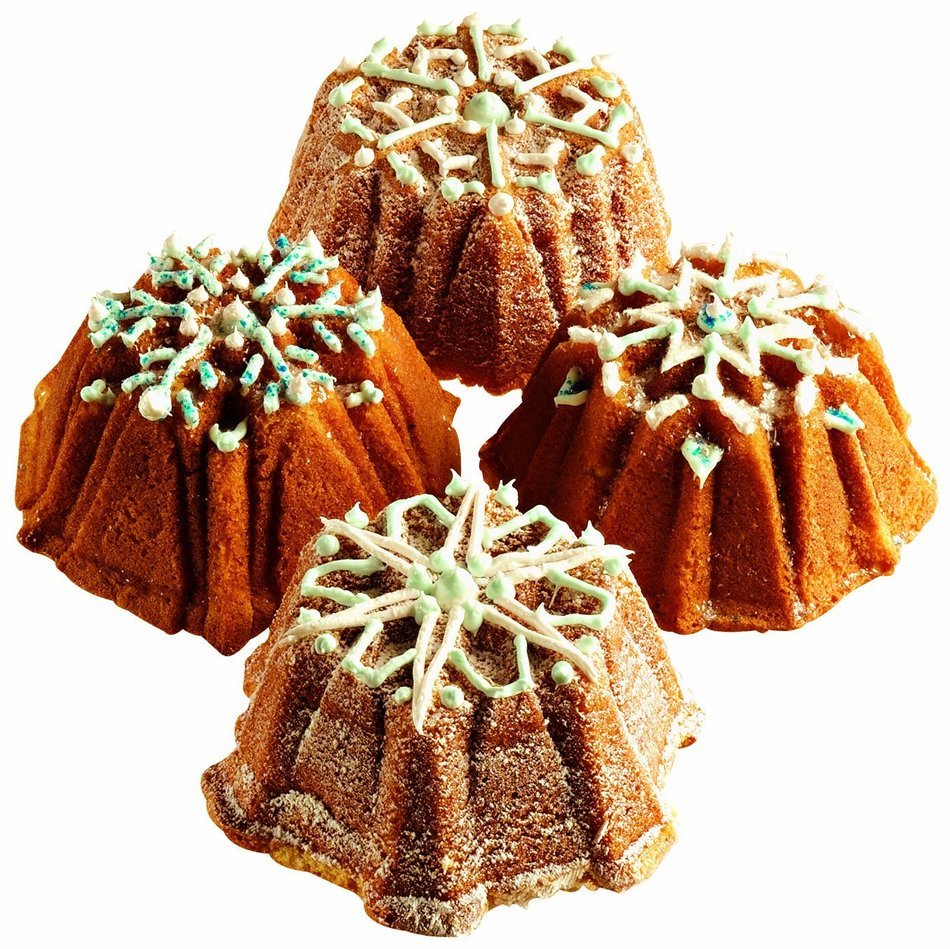 Wilton Cast Snowflake Mini Cake Pan