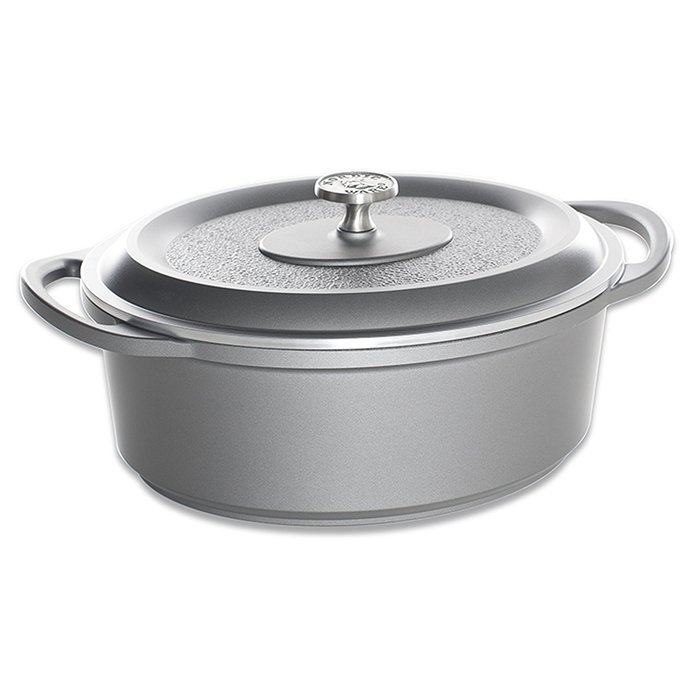 Nordic Ware Pro Cast Traditions Enameled Oval Roaster with Cover, 5.5-Quart, Midnight Blue