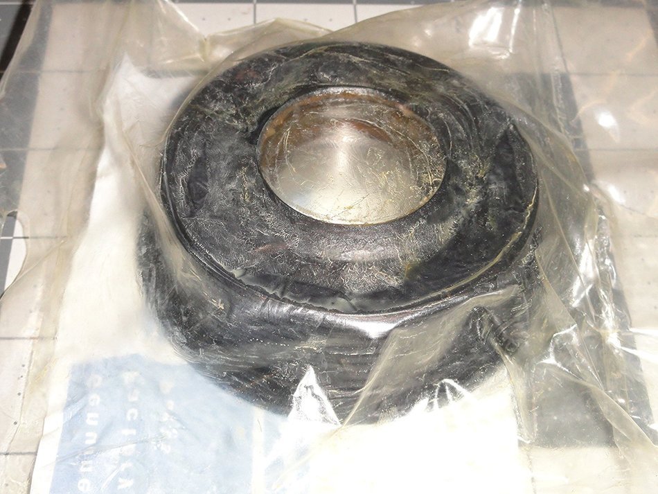 2204512 Triple Lip Seal and Bearing Kit N2