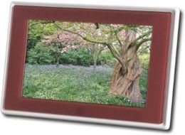 Insignia&trade; 7" Widescreen LCD Digital Photo Frame