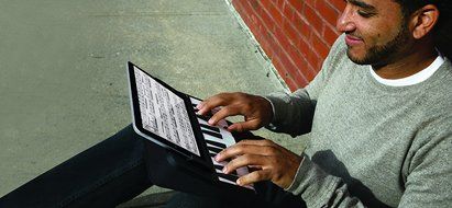 ION Audio PIANO APPRENTICE 25-note Lighted Keyboard for iPad, iPod and iPhone N4
