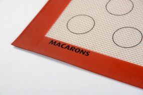 100% food grade silicone baking mat for macaron 44 circles white 11.8 X 15.7 inch N14