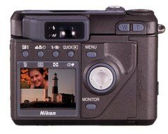 Nikon Coolpix 880 3.2MP Digital Camera w/ 2.5x Optical Zoom N3