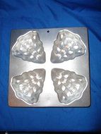 WILTON Christmas Tree Cake Pan(4 Molds) #2105-9496 Year: 1990