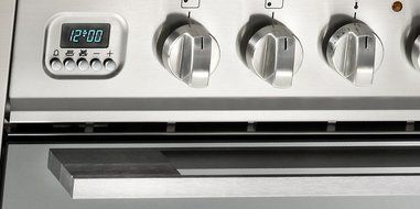 30" Induction Range with Convection Oven