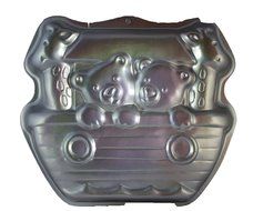Wilton Noah&#039;s Ark Animals Boat Cake Pan (2105-2026, 1999)