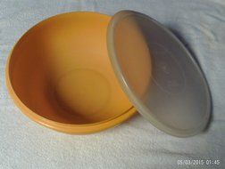 TUPPERWARE FIX N MIX BOWL 26 CUP BUTTERSCOTCH WITH SHEER SEAL N2