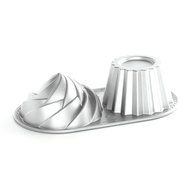 Nordic Ware Pro Cast Hungry Animals Cake and Ice Cream Pan N5