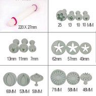 UTOKY Catalina cake tools flower fondant cake mold icing plunger cutter tool 14 set (46 pieces)