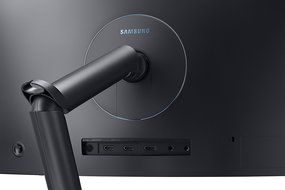 Samsung CFG70 Series 24-Inch Gaming Monitor (C24FG70)