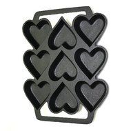 Cast Iron Heart Shaped Cake Pan - 9 x 7.5 Inch